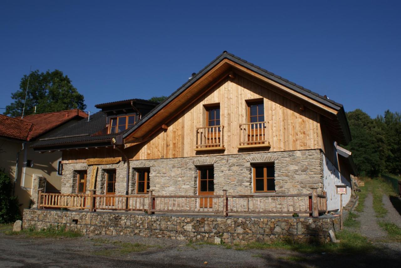 Abgeschiedene Ferienwohnung im Böhmerwald Kasperske Hory Exterior foto