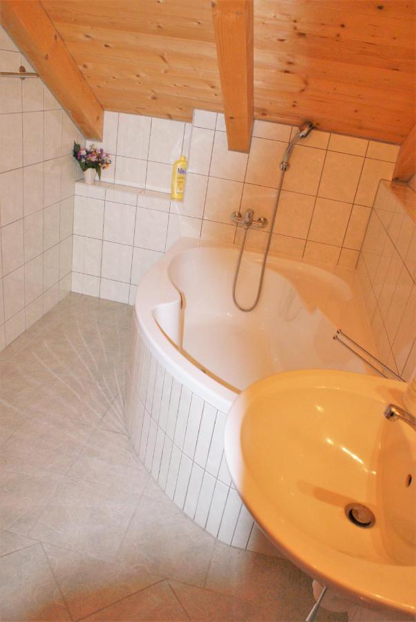 Abgeschiedene Ferienwohnung im Böhmerwald Kasperske Hory Exterior foto